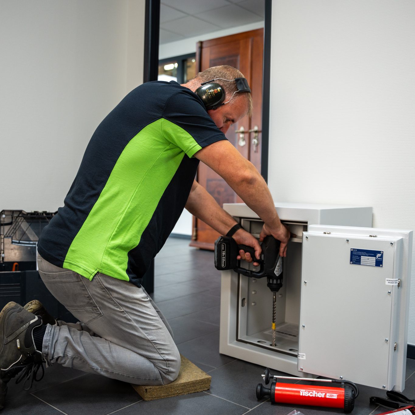 Monteur Mustang Safes